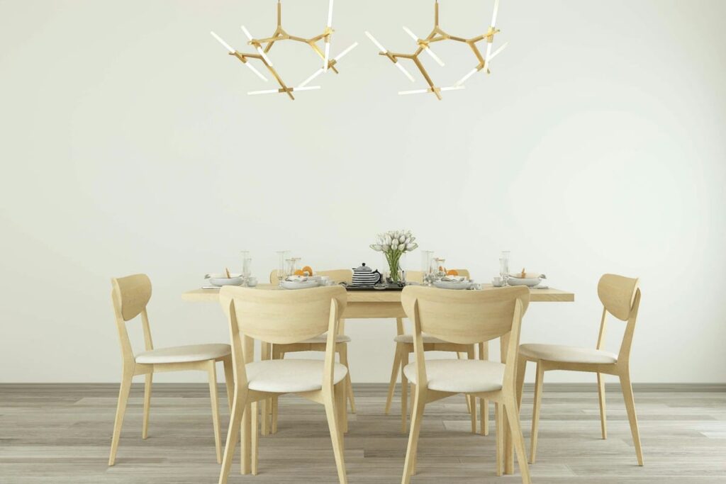 Mesa de comedor de madera con patas atornilladas al tablero